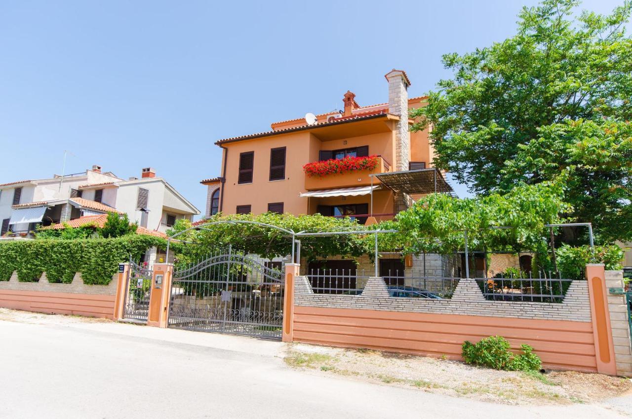 Apartment Ecio Vinkuran Exteriér fotografie